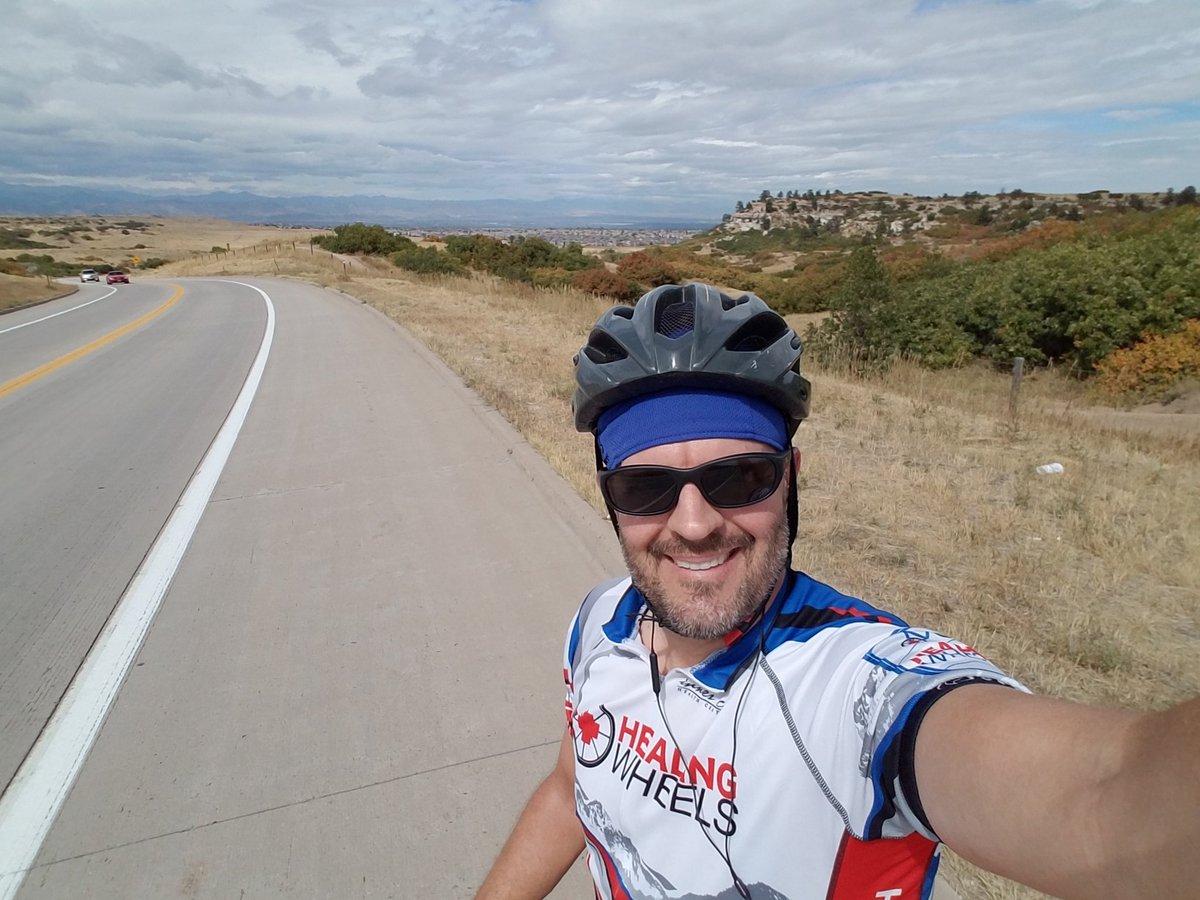 kdttaz's tweet photo. I need to find a job...but might as well enjoy life some today. Onward &amp; upward! #MorningRide #ItsABikeThing #MonarchRoad https://t.co/ADoc9V0H7s