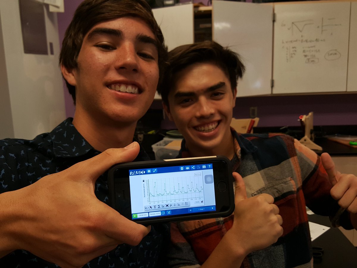 schuetzphysics's tweet photo. Intensified Physics students using phones to collect pendulum data. #Accelerometers @VirtualAPS @YorktownHS @APSscience @PhysicsYHS https://t.co/e14bDYhYhS