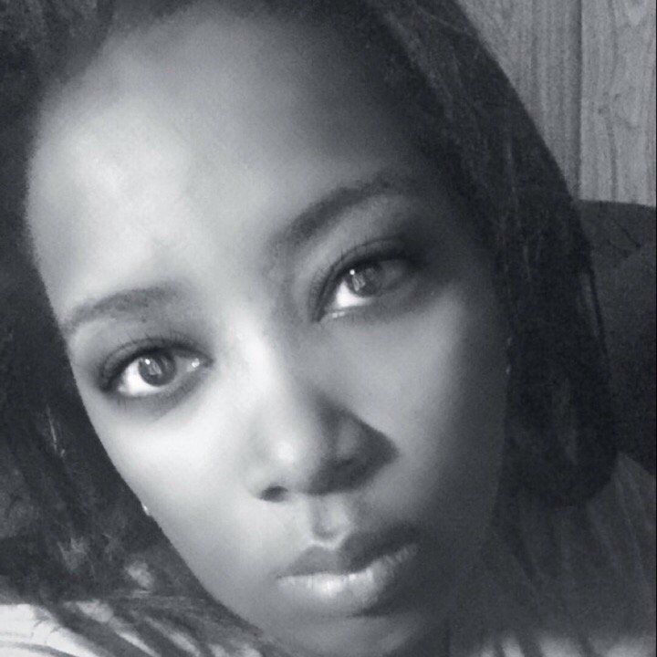 DreamVisionsKay's tweet photo. ✨😄Makemesmile.Come chat with #liveme~ KayKakes:  Just relaxing what are y'all doing? https://t.co/khMNkn8g7y https://t.co/LN9BfubUt1