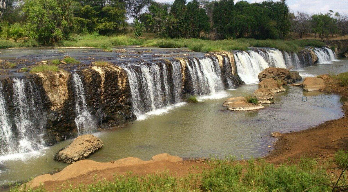 Kibuka (the confluence of Tana and Kathita Rivers) and Ikwa falls are some of the most scenic sites in Tharaka.