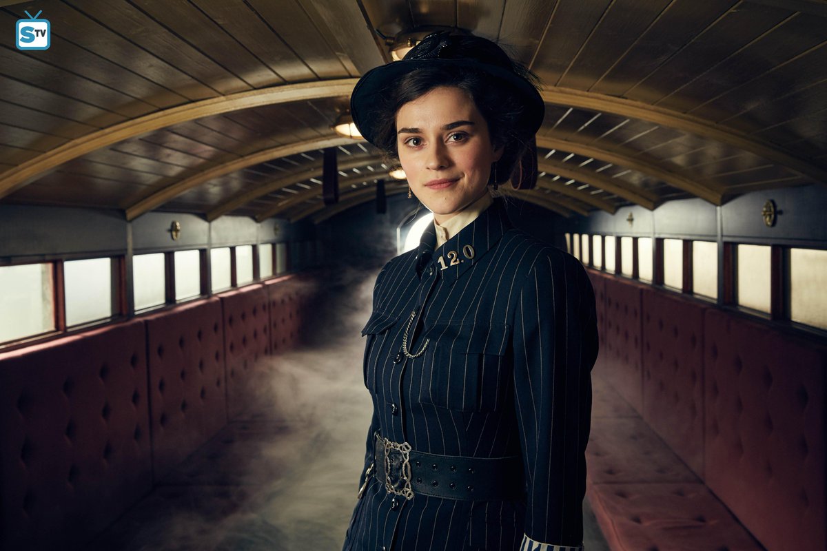 SugarySweetVint's tweet photo. It's #AdelaideWednesday in the #HoudiniAndDoyle group! Today we honor our favorite constable xx #Constable #AdelaideStratton https://t.co/4owRvZqgnq