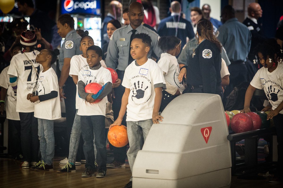 myimpactfund's tweet photo. We can't wait to bowl this December for #ShopwithaCop, Learn more https://t.co/MLjZFol2H4 #TeamIIF #TogetherWeSucceed #Donate #Chicago https://t.co/ri8ssOjK7j