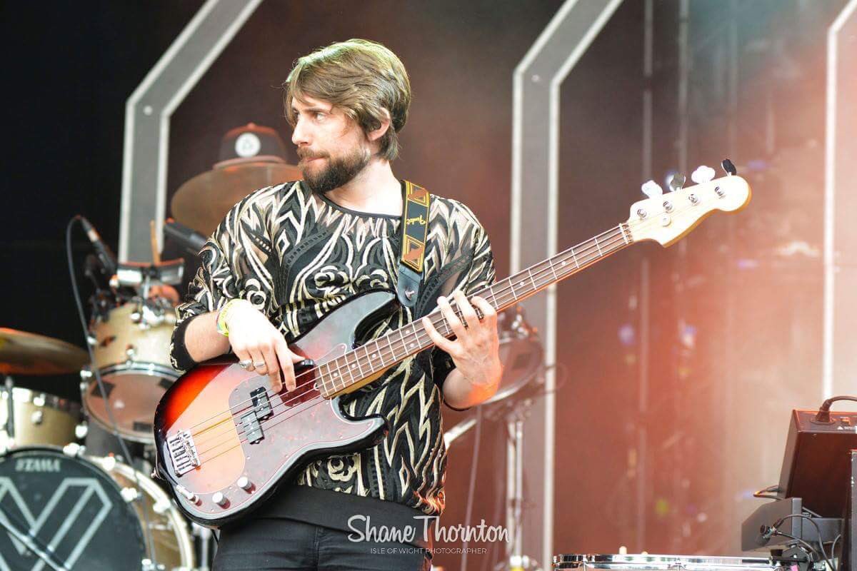 YYConfessionsYY's tweet image. Mikey's new haircut makes him SO much hotter