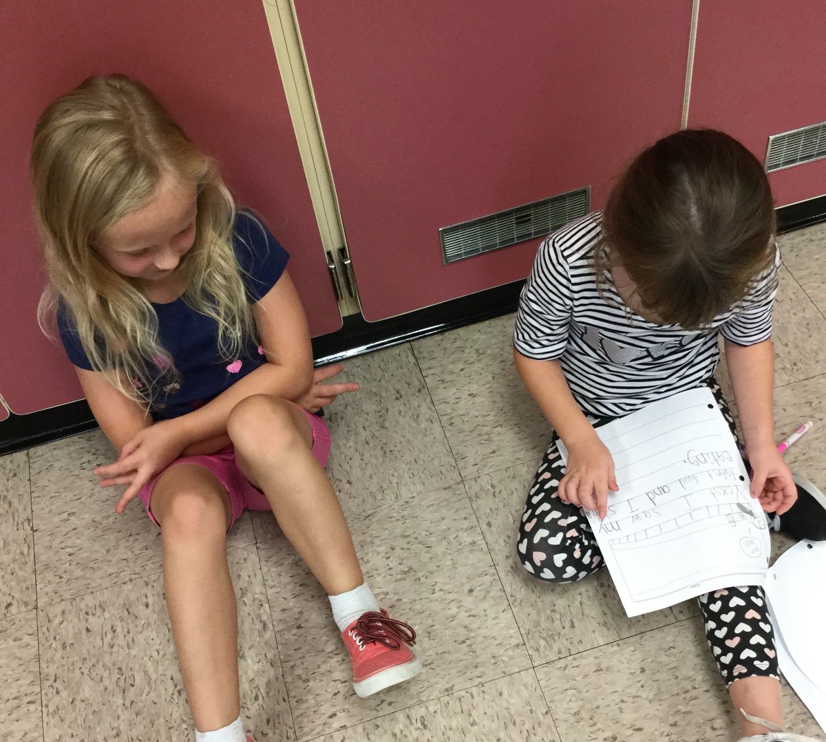 nhwhamel's tweet photo. Writing partners help each other revise in first grade! https://t.co/O7gOMcX3YT