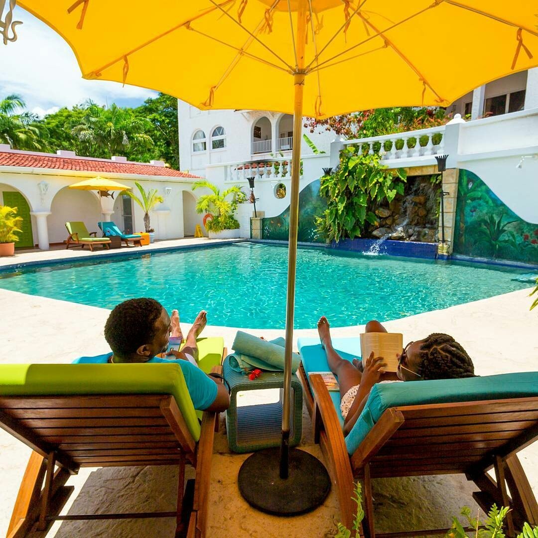 CaribbeanInfo's tweet photo. Do not disturb: #Staycation in progress ! #mountcinnamon #puregrenada #grenada #travel https://t.co/SSqn7kjdLk via @mountcinnamon