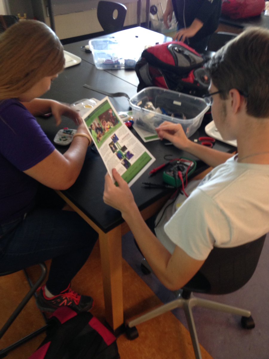 PhysicsGriffith's tweet photo. #engineering kids working w/ OSU mentor to re-design toys for kids with disabilities #weRSTEM https://t.co/iaFicVxSsb