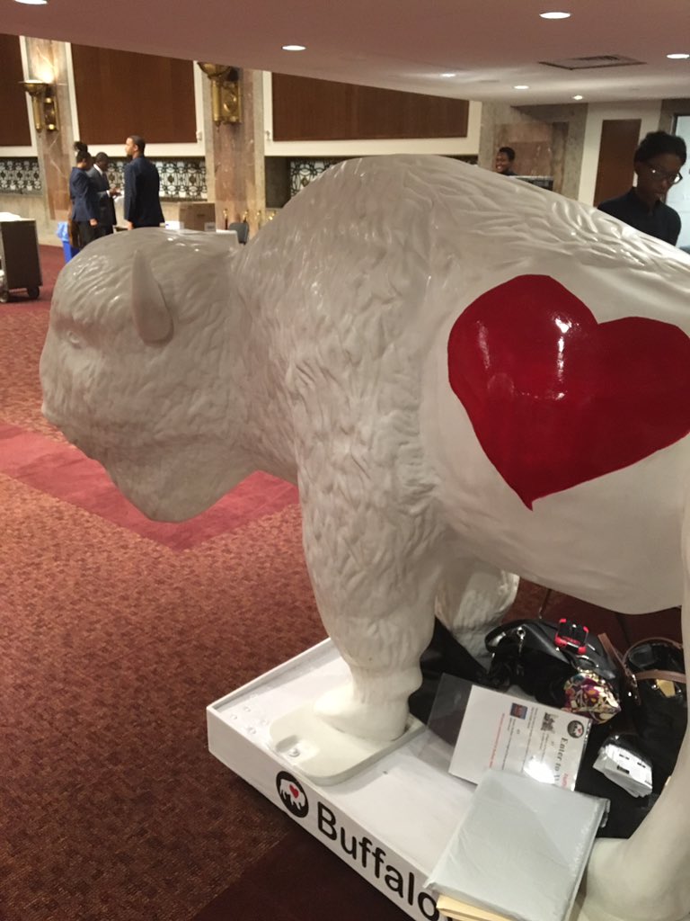 bfloluv's tweet photo. I'm the first one in to #BuffaloNite ! I'm ready to party ! Let's go Buffalo ! #buffalove #citybration https://t.co/h2S2DRox8U