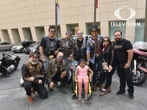 MafiaBoyerRulli's tweet photo. En el Tlalnepantla. Sebastián Rulli 100% con el Teletón. #RulliXTeleton https://t.co/jZgzq3zpoT
