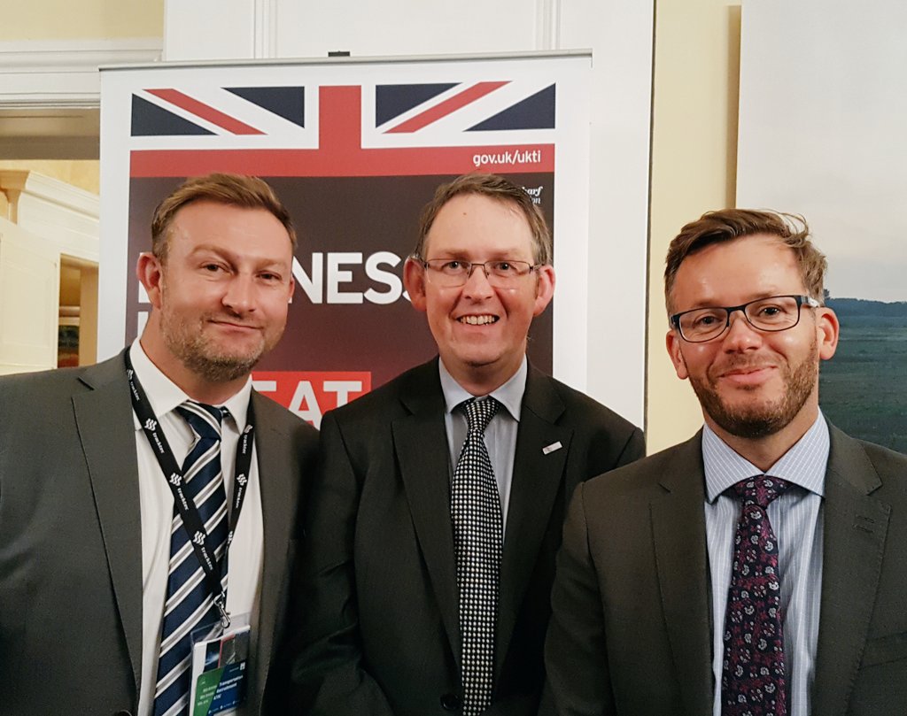 Absolutely fantastic evening with the British Ambassador at the Berlin residence,  along with @PaulMaynardMP <a href="/railindustry/">RIA</a> <a href="/PerpetuumUK/">Perpetuum Ltd</a>
