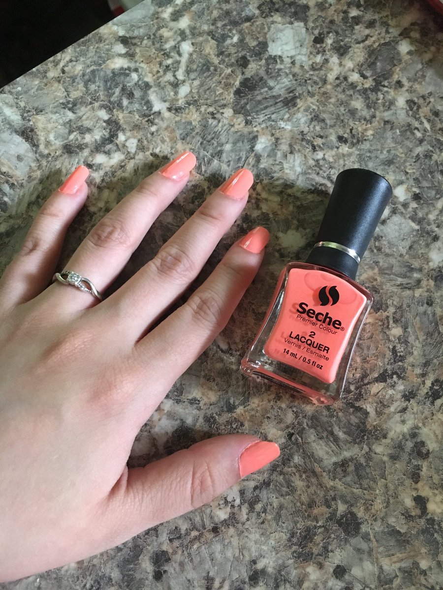 AngelaH051613's tweet image. love the color #ESVoxBox