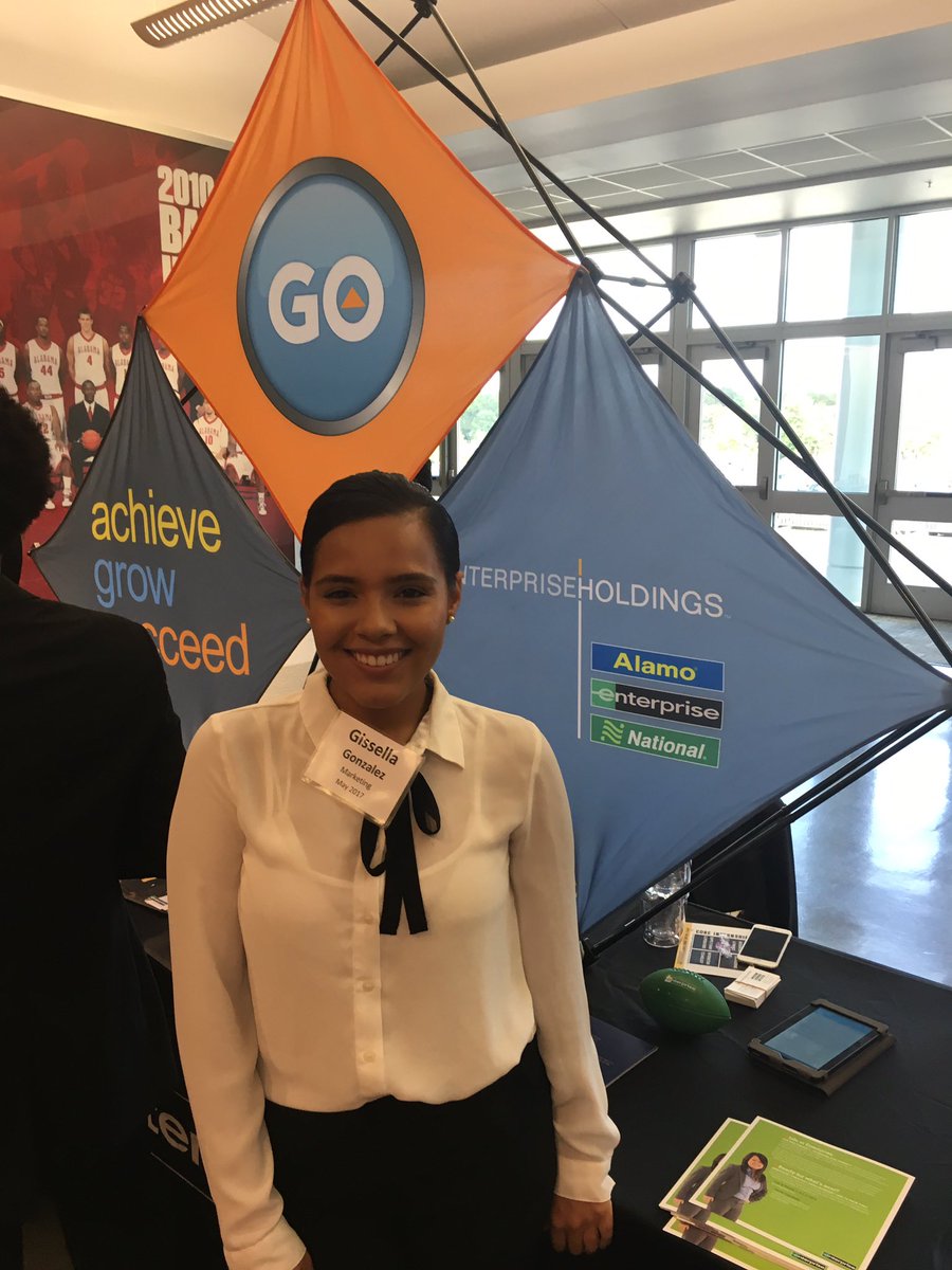 DFortner74's tweet photo. Another #ERACIntern , Gissella,representing at the career fair! @UACareerCenter @MissEHCareers @KishaVassar1 https://t.co/2SRAhFvyA6