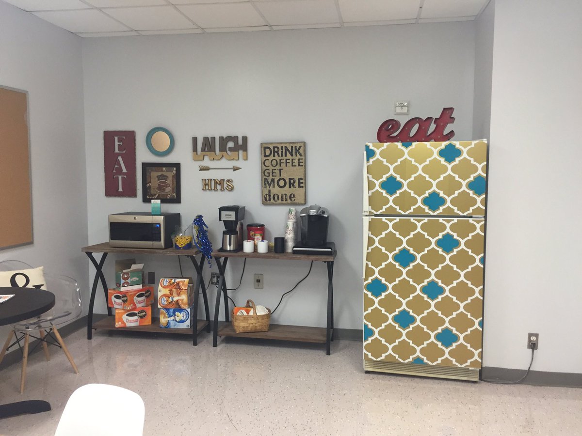 SCrawfordELA's tweet photo. Wow, the #HMSpta went above and beyond redesigning the teacher workroom! So pretty! https://t.co/xAGCREjzfL