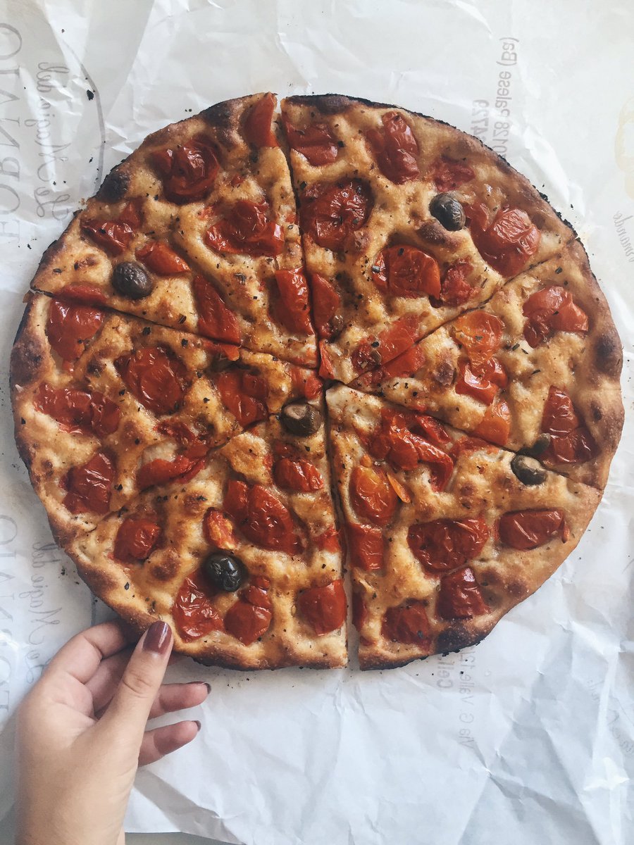 Manuela_Vitulli's tweet photo. Il vero lusso è questo. Non abbiamo bisogno di altro tipo di ricchezza in #Puglia 😌 
#WeAreinPuglia https://t.co/qX2GDZU2Gx