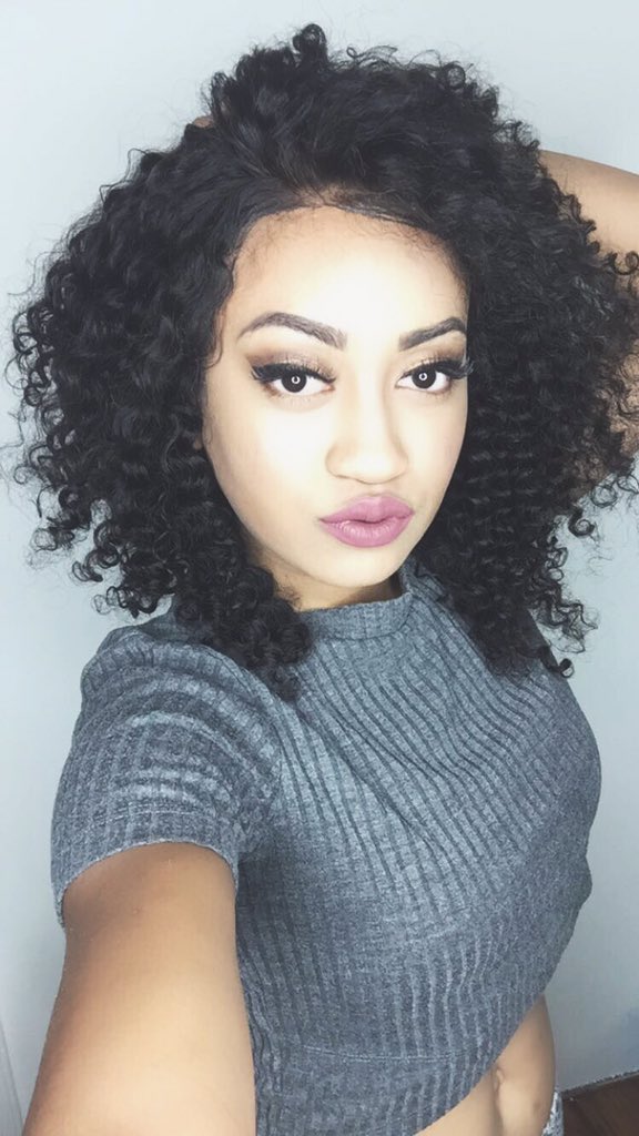 martikabrianne's tweet image. Liner and Mascara! 😍👑 #ESVoxBox