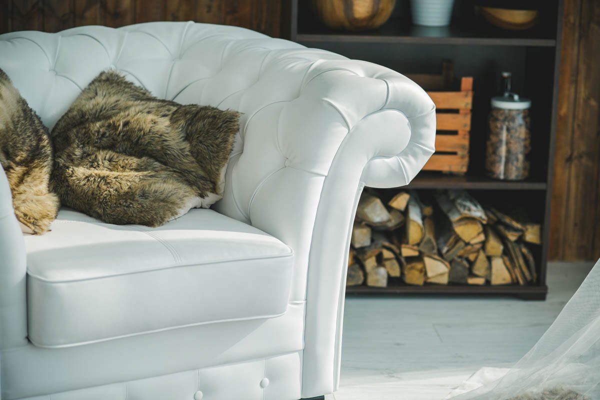 Falling Into Fabulous: Warm and Wonderful Decorating Ideas

blog.lifamilies.com/falling-fabulo…