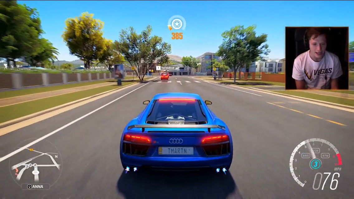 HORlZONTAL's tweet image. Anyone else notice @YouTubeBrock  in @TmarTn 's video????