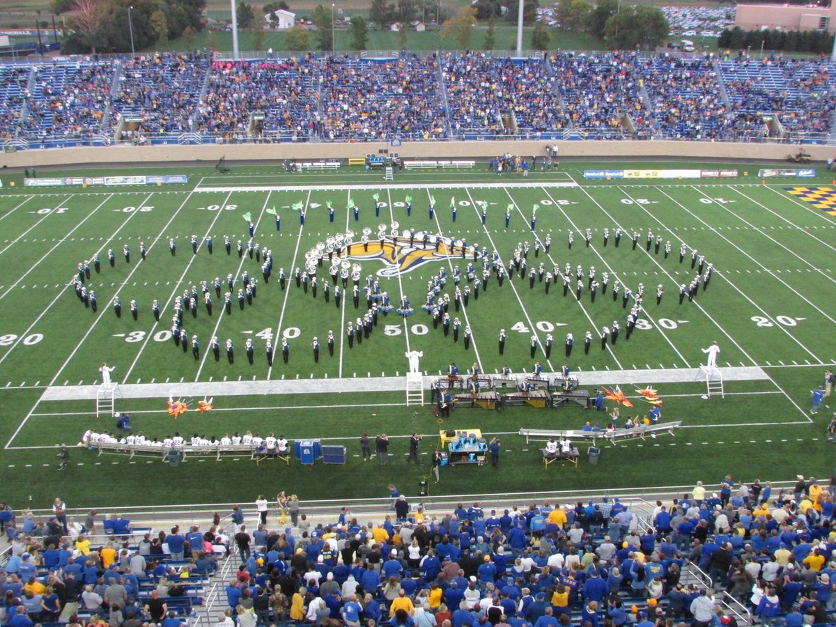SDSU_PrideBand's tweet photo. "If you like it, you should of put a ring on it!" So, we put 5 on the #DanaJ https://t.co/4PJyR78P4s