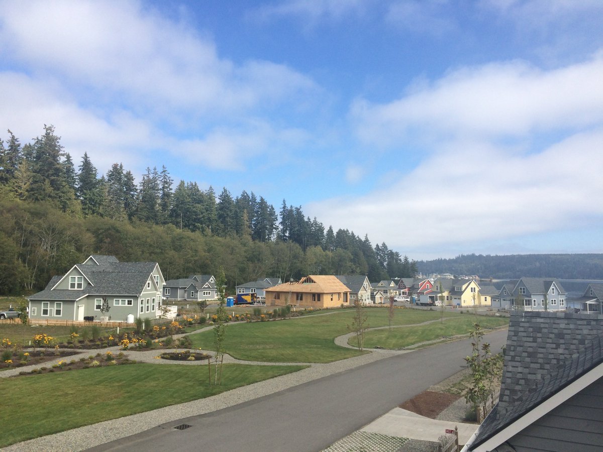 PortLudlowHomes's tweet photo. What a gorgeous view of the neighborhood from the upstairs of the Townsend on home site 9 #resortliving https://t.co/jgh2bKgWBq https://t.co/WEKR99y1MD