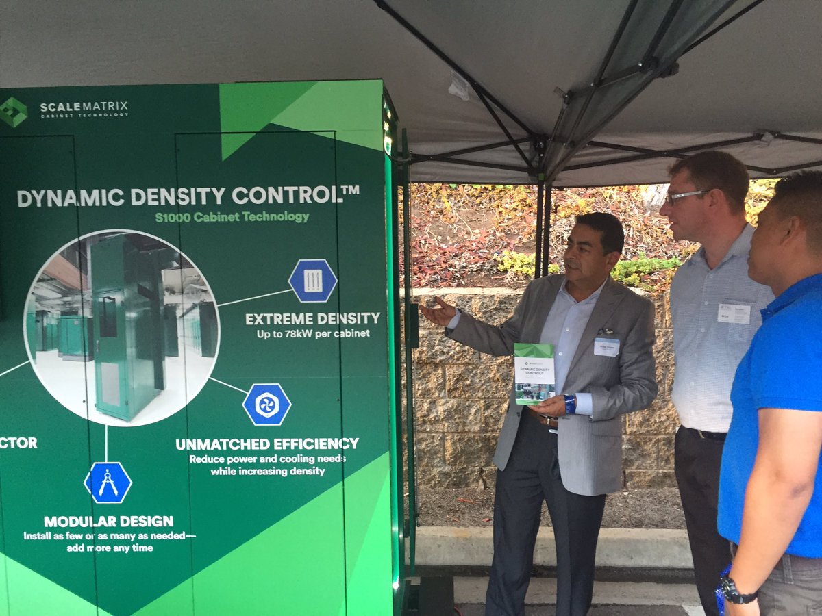 scalematrix's tweet photo. Showing our data center in a box #TIGrocks https://t.co/IjBsrzwdqx