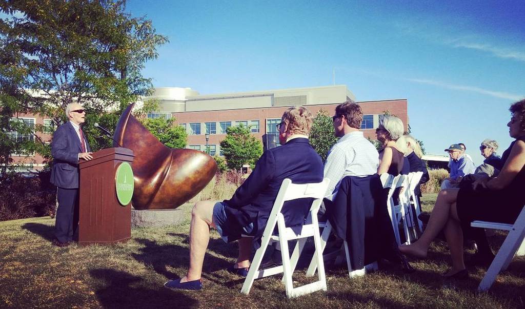 Artist Gordon Gund dedicates his sculpture "Flukes" now installed on the Davis Center oval… ift.tt/2dkpebD
