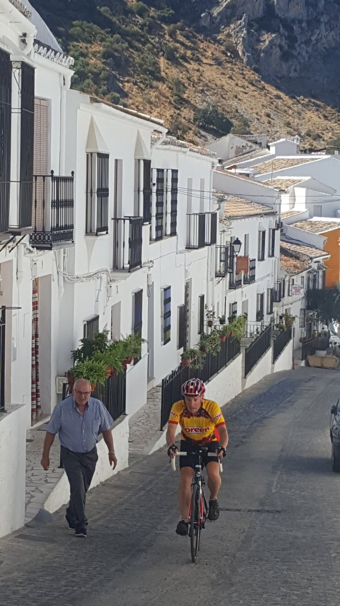 stephentarifa's tweet photo. @SaddleSkedaddle North to South Spain...3 stages of going through an Andalucian white village. https://t.co/namuYQTZPI