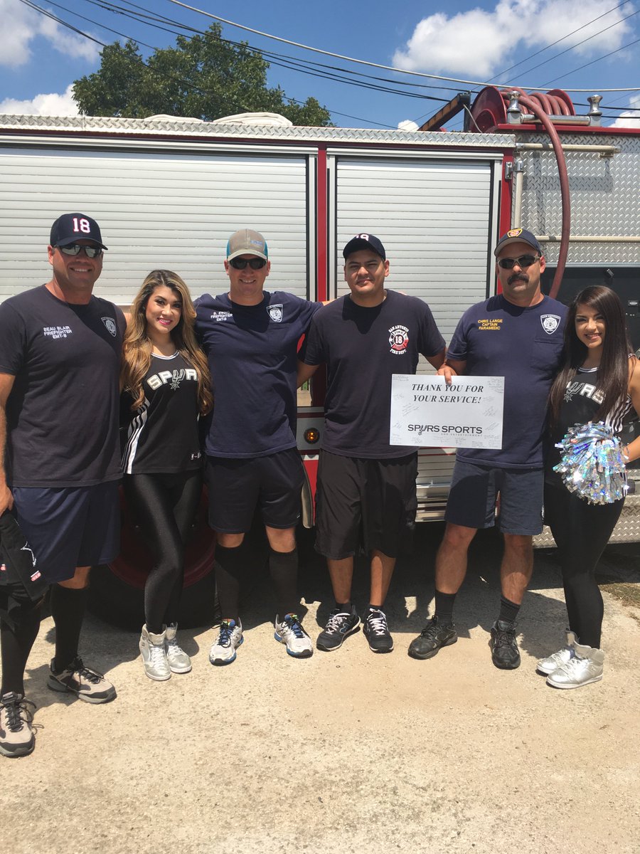 SAPromiseZone's tweet photo. The #SpursSilverDancers showing their appreciation for our people in blue! #putsomerespekontheirnames Way to go guys! #GoSpursGo https://t.co/tcl0snLmvd