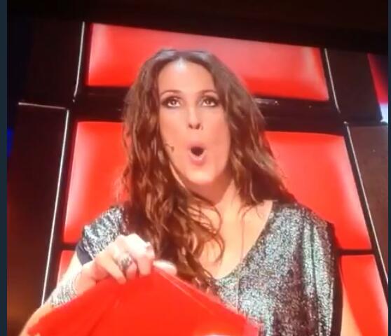 Naaaayiii's tweet photo. @_MaluOficial_  #VuelveLaVoz #vuelvemalú 😍 https://t.co/fkWDvqICXQ