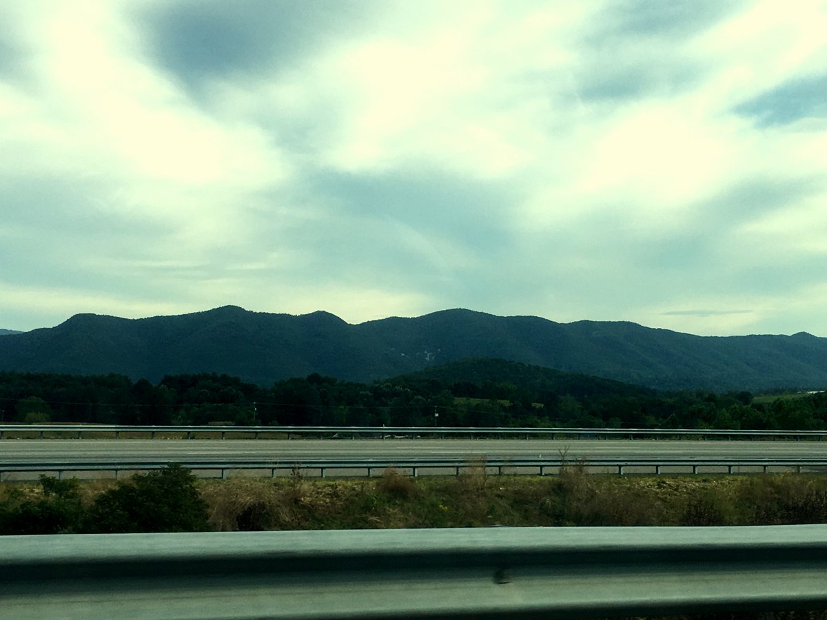 SeanKroll's tweet photo. Yesterday's roadtrip with colleagues @dove_soprano &amp; #twitterlessmonica. #mosaicgiovanni #america #northcarolina #roadtrip #Mozart #daponte https://t.co/CtSRrmeiN1