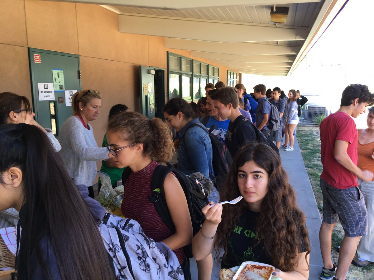 mhsjcl's tweet photo. Panem et pastam- awesome pasta feed! https://t.co/JX2rWYvBxz