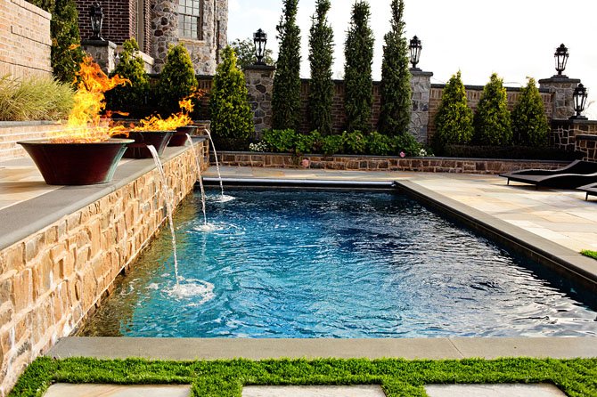 mike_izzo_si's tweet photo. Mike Izzo designs yards with a flare. Rock Solid Yards of Staten Island is the way to go. https://t.co/17iUNAhGRr