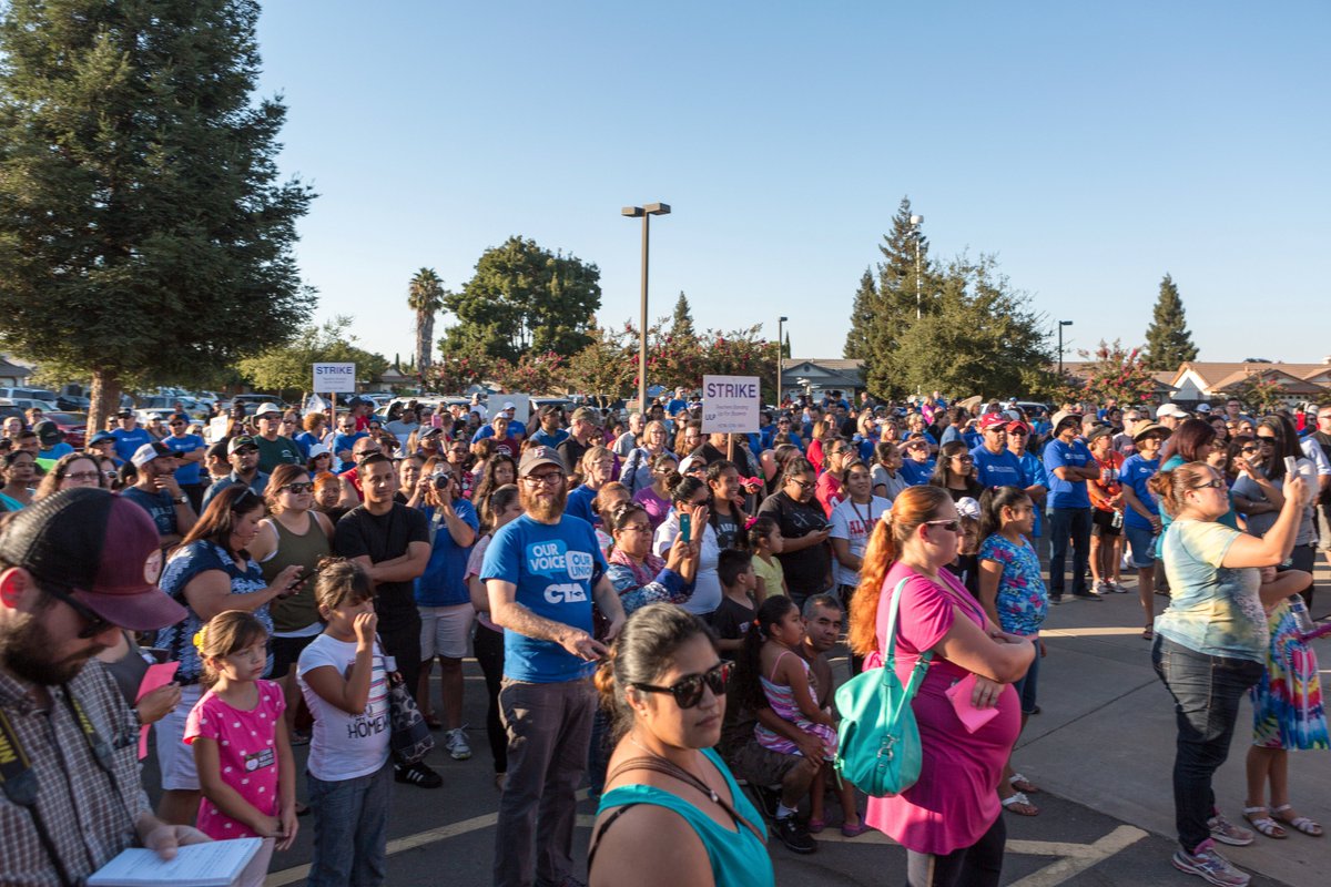 ycteachers's tweet photo. We are still overwhelmed by the support you showed us! See photos from the #Strike4Kids Rally on 9/15: https://t.co/rZtecl6myS https://t.co/IB8ZOvQRE3