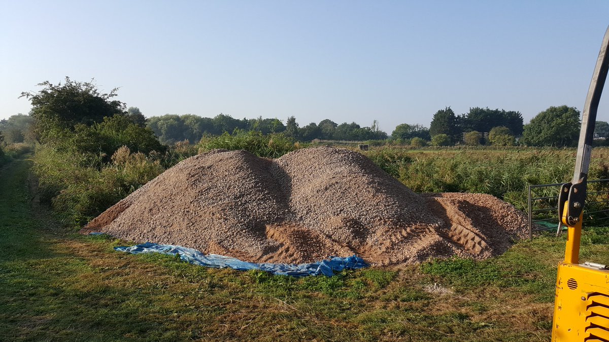 The pile grew...... and after a couple of 10 hour days the path was nearly finished. @gwknorfolk @TescoEastAnglia #bagsofhelp......