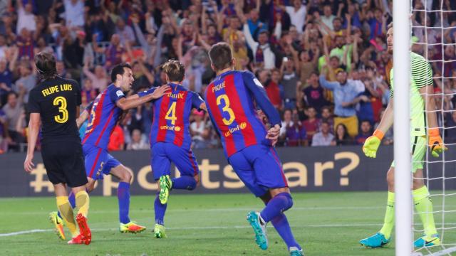 laligafootballl's tweet image. #FT
Barcelona 1-1 Goal..! #Drew!!
VS  Atlético Madrid
For #La_LigaNews &amp;amp; Live Score:buff.ly/2cl09bx
#LiveFootball #Barcelona