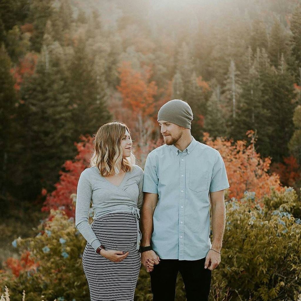 shutterlist's tweet photo. 📷 by: @aubreebellephotography -  One of the best photogs in Utah!. #portraitphotography #p… https://t.co/MdI5X4owRG https://t.co/tEyO3iU7Mb