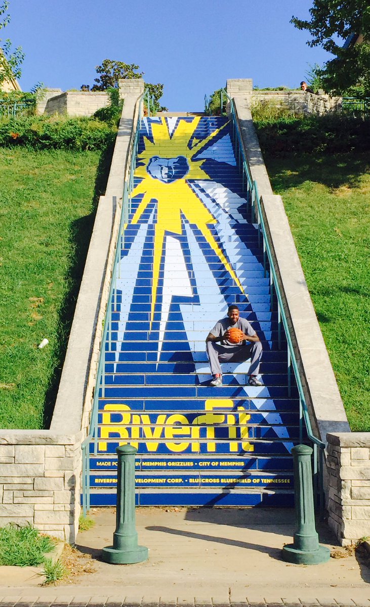 choose901's tweet photo. Shoutout to @Jmyke1! #GrizzSteps #GetRiverFit @memgrizz @GetRiverFit https://t.co/x9ZQg4lciX