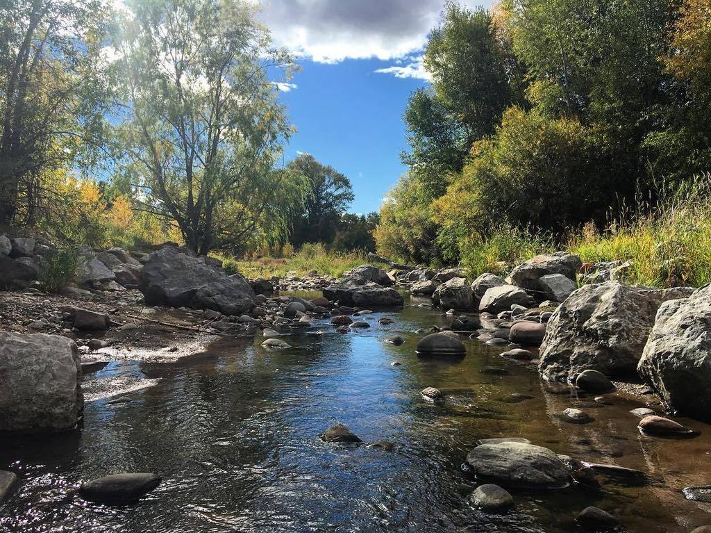 brianwoodcap's tweet photo. #basalt #colorado #river #openendeddrift https://t.co/DdUG50Cywt