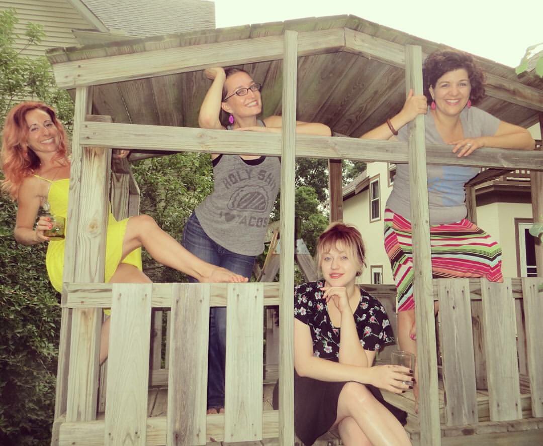 PeacockShowgrls's tweet photo. tacos and wieners for dinner https://t.co/CzdWlH7FFn