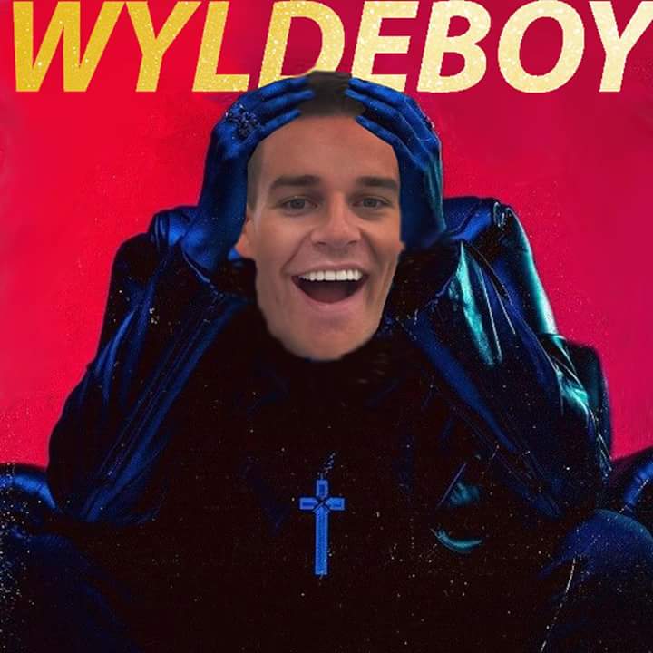 DDubshorty_nv82's tweet photo. Oh yeah!!! #BillboardNumberOne when's this droppin' ?!?! @AdamWylde @KiSS925 😉
😂 https://t.co/8OqkeqEv4Q