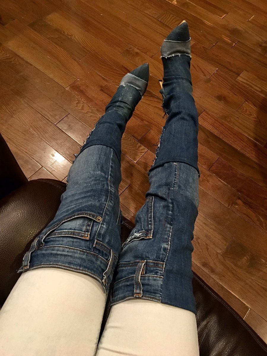 VernaFogg_'s tweet photo. In love with my custom made boots created by me! https://t.co/D6WNrtHqNE