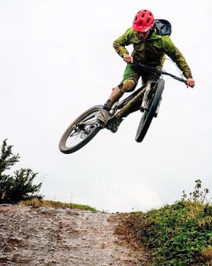 .<a href="/JohnnyMaunsell/">Jonathan Maunsell</a> getting gnarly in his Pro-X Knee Pads at <a href="/BikeParkIreland/">Bike Park Ireland</a>. #gformprotects #gformbike #mtb