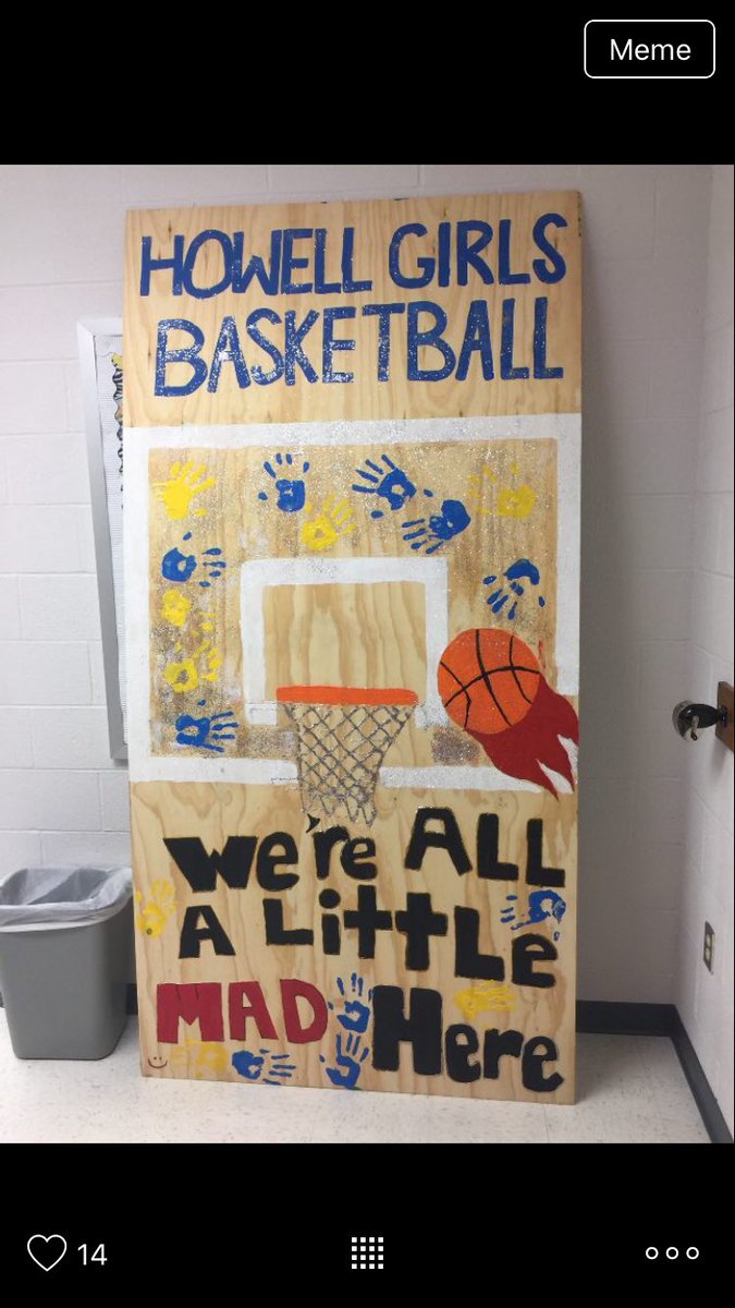 fhladyvikingbb's tweet image. Girls basketball homecoming board!! Great job ladies!!