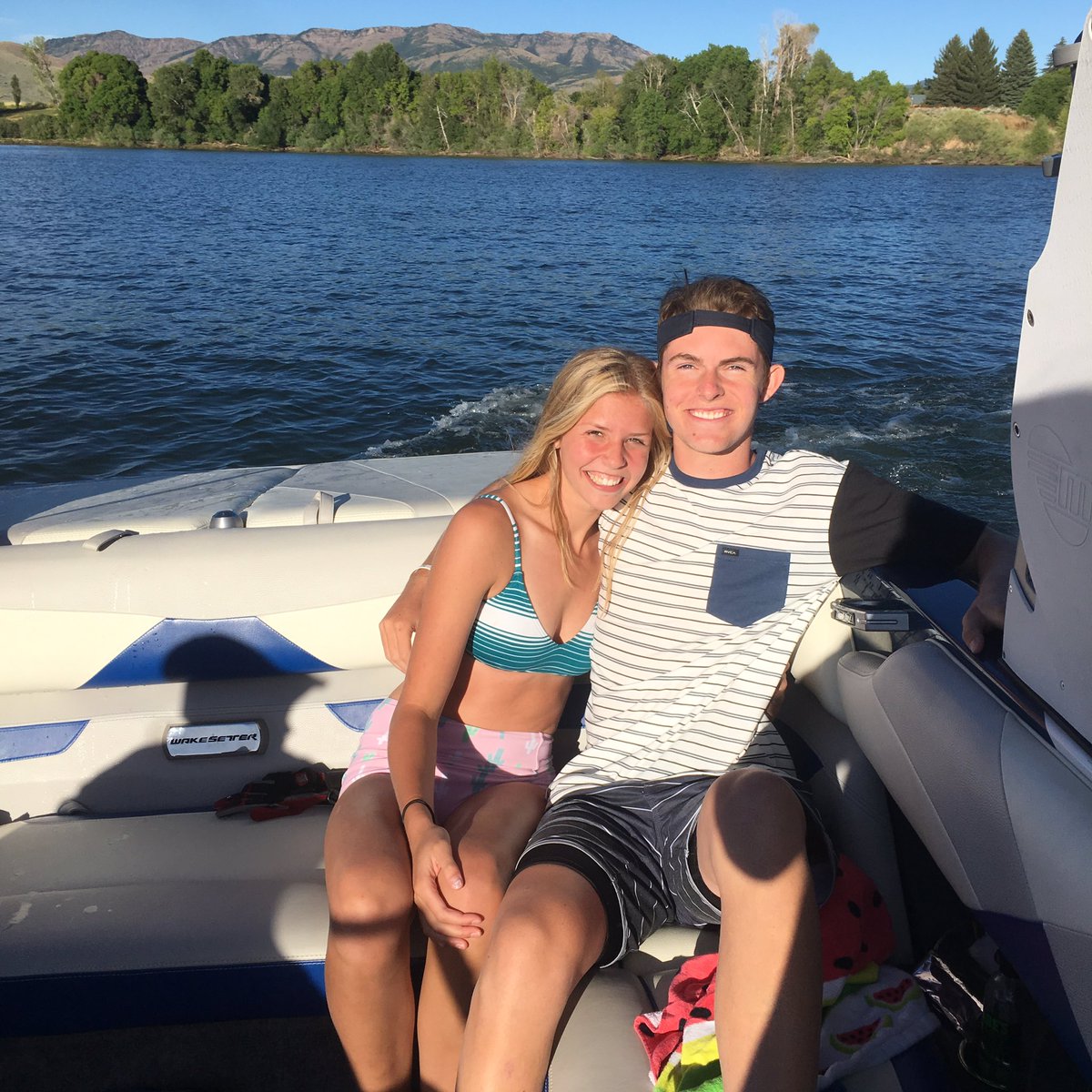 J_Dup13's tweet photo. Happy birthday Livvy you're my best friend and we've had the best times ever together together hope you've had the best day ever ❤️🎊🎉😍😍❤️ https://t.co/AxsuqSrzyS