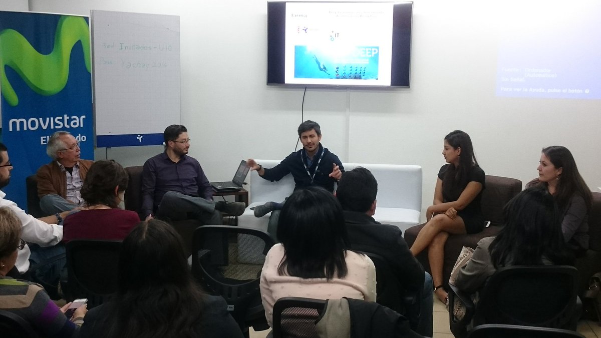 OtecelSA's tweet photo. .@charlievayas de @MovistarEC nos habla del #BigData #SmartStep y tecnología para la movilidad. #FWmillennials https://t.co/VNtolaYovo