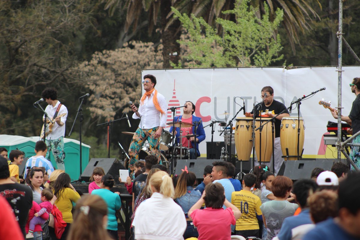 turismombb's tweet photo. #FelizPrimavera: @TURiiTOS presente en los festejos en el Parque de Mato de #BahiaBlanca https://t.co/hMY3igykJg