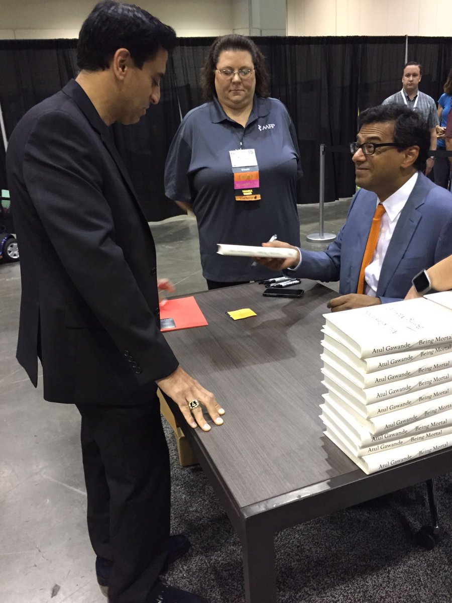 Innov8YourLife's tweet photo. Our #CEO meeting @Atul_Gawande at the #FMX2016 Conference! Networking allows bright minds to come together!! #Innov8 https://t.co/ptC2noVylk