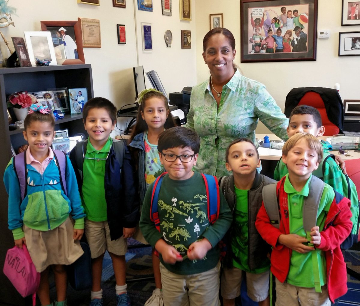 westlakesprep's tweet photo. #MakingMiamiGreen #ValuesMatterMiami #MiamiStartsWithHello @MDCPS @MDCPSNorth @jbueno28 @StdtSvcsMDCPS https://t.co/Z8cVe60HUv