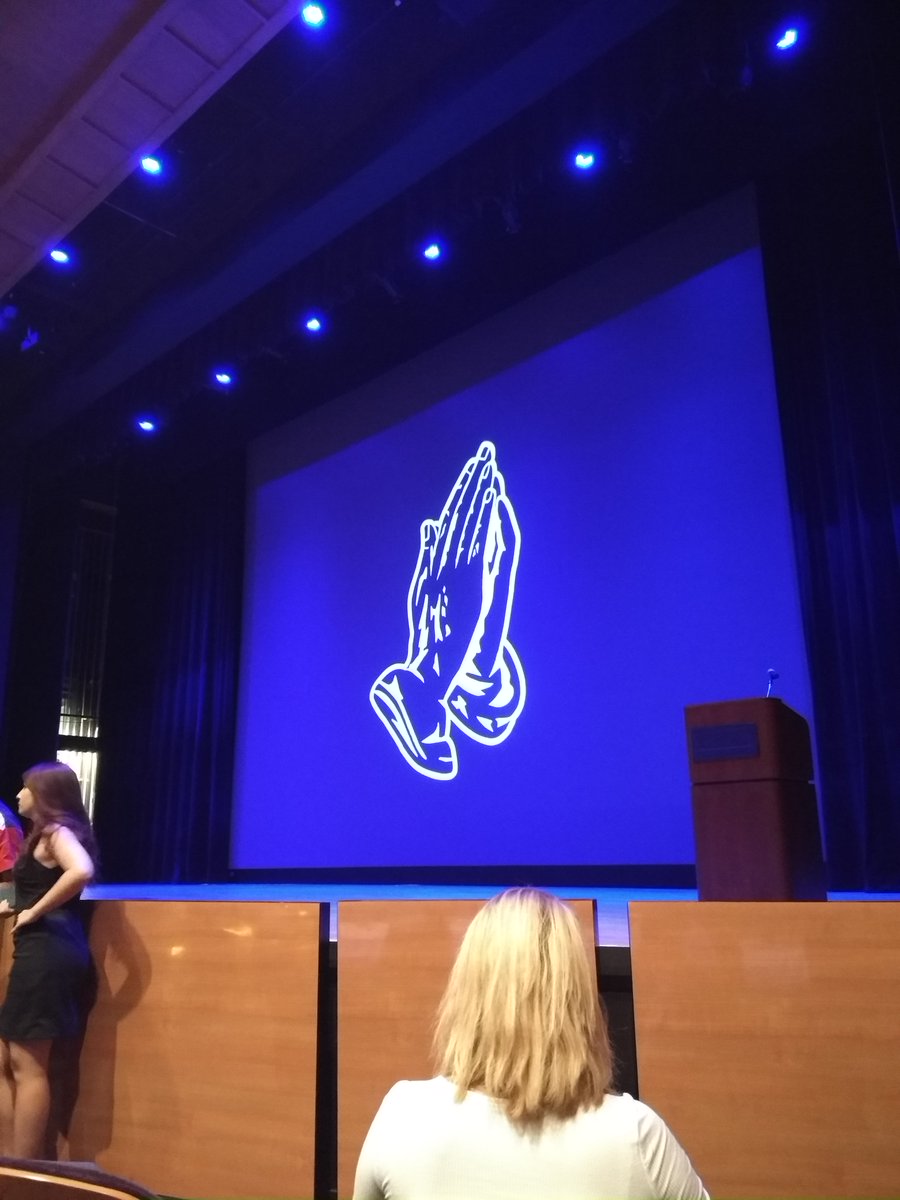 FunyonGang's tweet photo. We're at #Milo's Dangerous Faggot Tour; no one had been triggered yet. Stay tuned. #HumpdayforHarambe #LSU https://t.co/I2JUtV3hWR