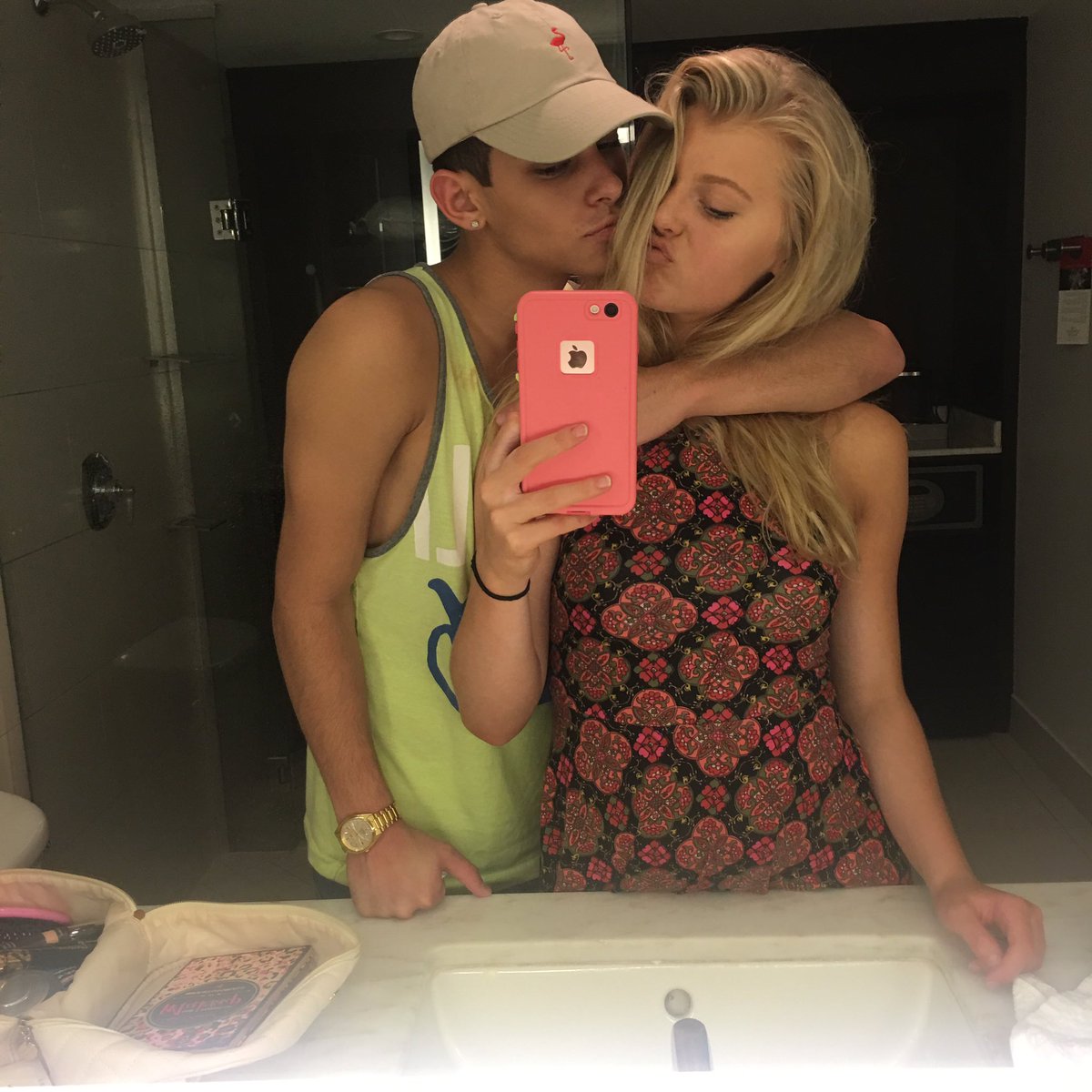 iamlorengray's tweet photo. Puerto Rico with this gem🇵🇷❤️ https://t.co/sbE7SgwjIH