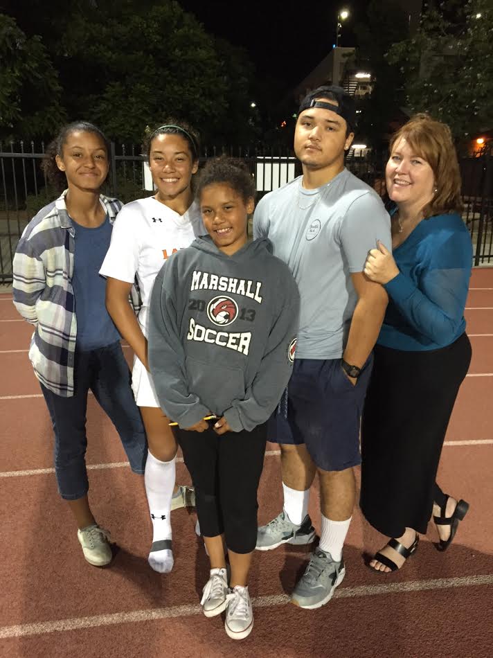 PasadenaUnified's tweet photo. Board Member, Adrienne Ann Mullen, says "the State of the Schools event is a family affair." #HowWillYouWatch #PUSDStateofSchools #Family https://t.co/P4VEL4Wm8c