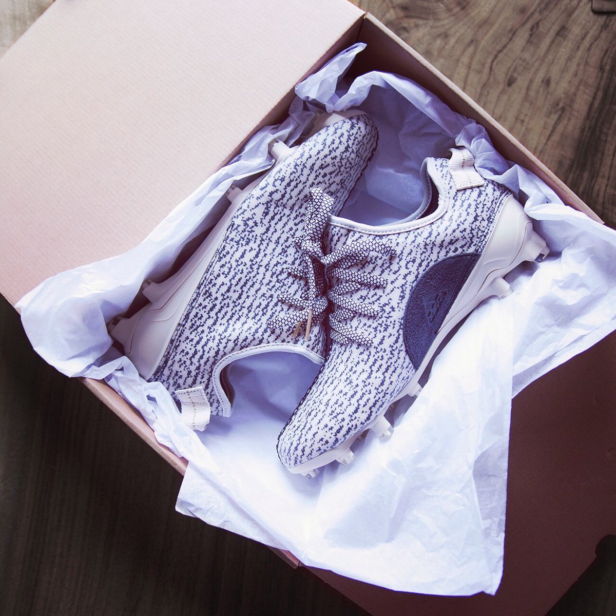Sounds like #Nebraska's alternate uniform this weekend at Northwestern will include the new YEEZY 350 cleats.  #Huskers #GBR